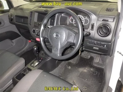 Nissan AD