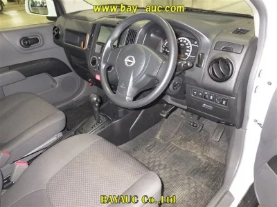 Nissan AD
