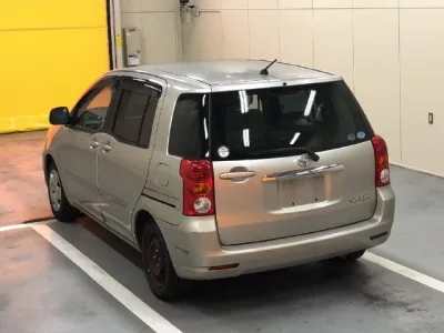 Toyota RAUM