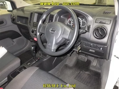 Nissan AD