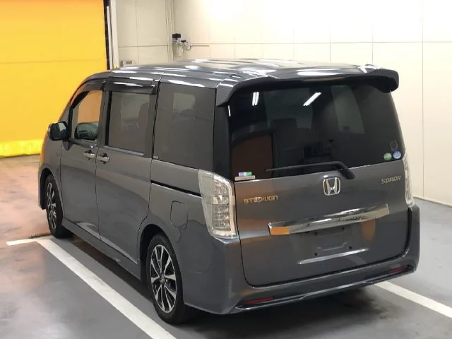 Honda STEP WAGON