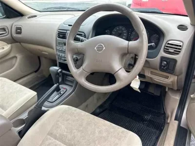 Nissan SUNNY