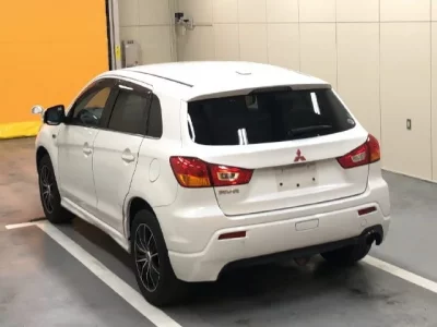Mitsubishi RVR