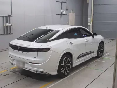 Toyota CROWN CROSSOVER