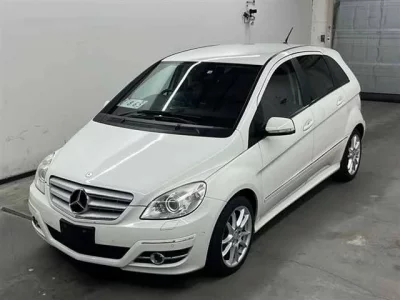 Mercedes-Benz B CLASS