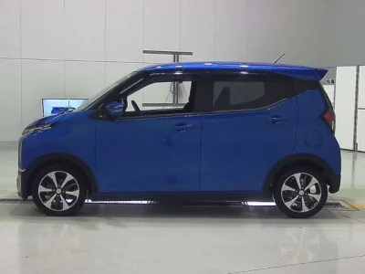 Mitsubishi EK X