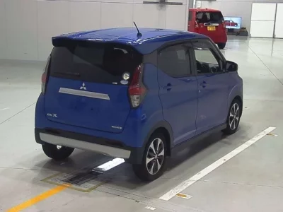 Mitsubishi EK X