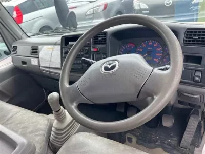 Mazda TITAN