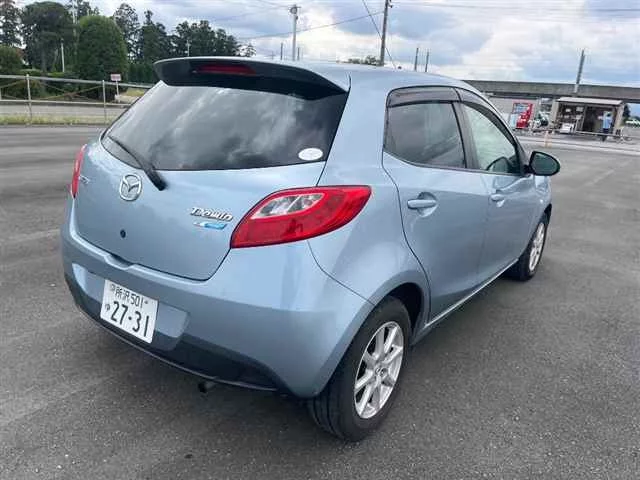 Mazda DEMIO