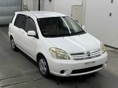 Toyota RAUM