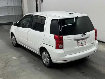 Toyota RAUM