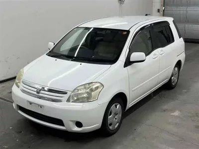 Toyota RAUM