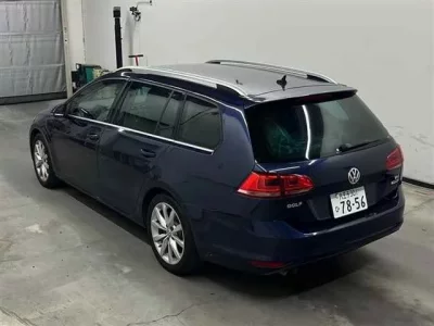 Volkswagen GOLF VARIANT