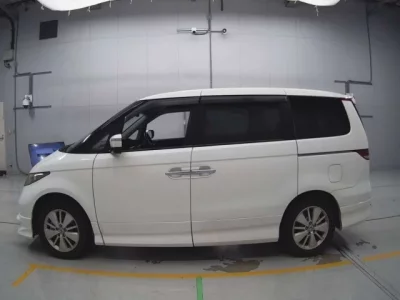 Honda ELYSION