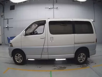 Toyota HIACE REGIUS