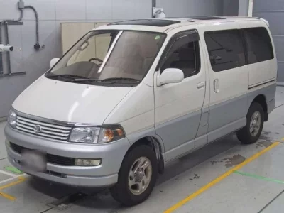 Toyota HIACE REGIUS