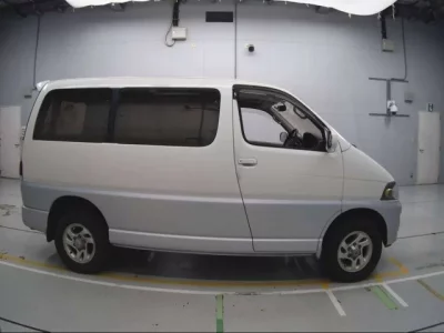 Toyota HIACE REGIUS