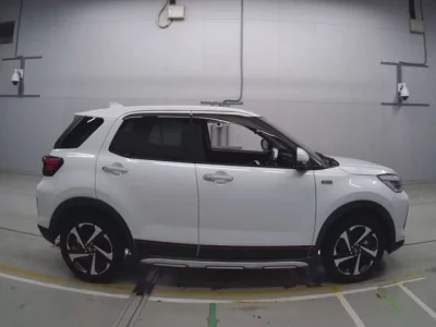 Daihatsu ROCKY