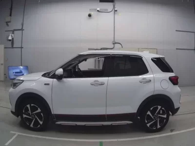 Daihatsu ROCKY