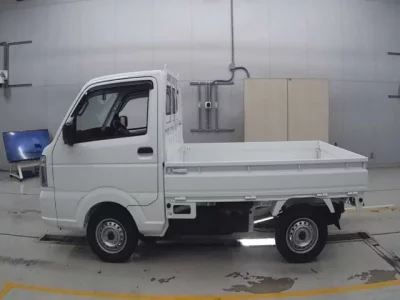 Nissan CLIPPER TRUCK
