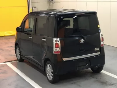 Daihatsu TANTO EXE