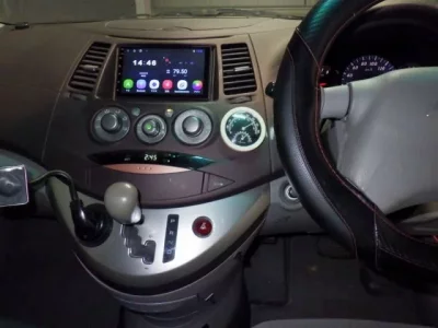 Mitsubishi GRANDIS