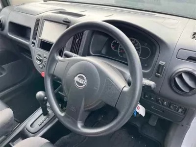 Nissan AD