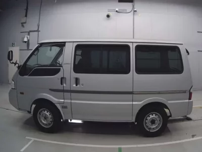 Mazda BONGO VAN