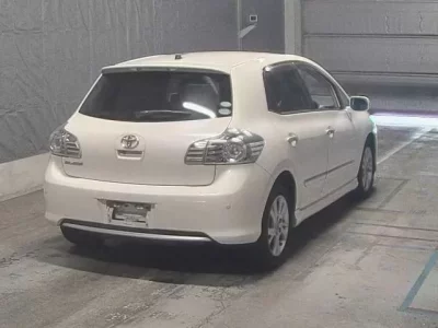 Toyota BLADE