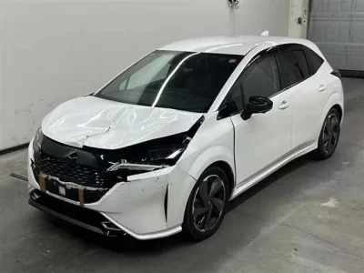 Nissan AURA