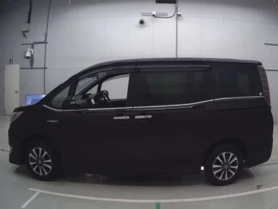 Toyota ESQUIRE