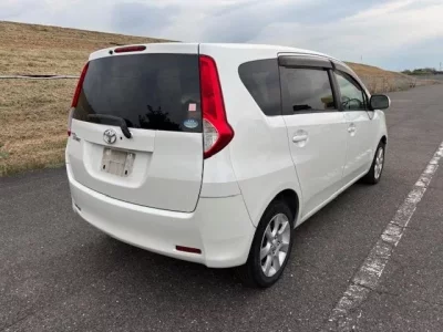 Toyota PASSO SETTE