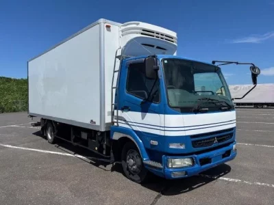 Mitsubishi FUSO FIGHTER