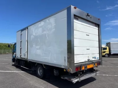 Mitsubishi FUSO FIGHTER