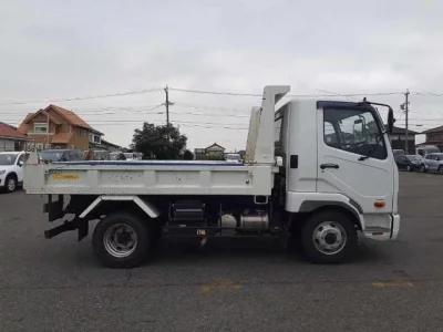 Mitsubishi FUSO FIGHTER