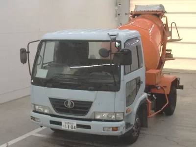 Nissan CONDOR