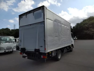 Mazda TITAN