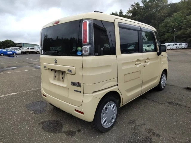 Suzuki SPACIA
