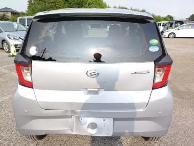Daihatsu MIRA E S