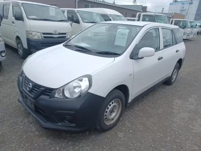 Nissan AD