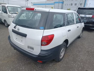 Nissan AD