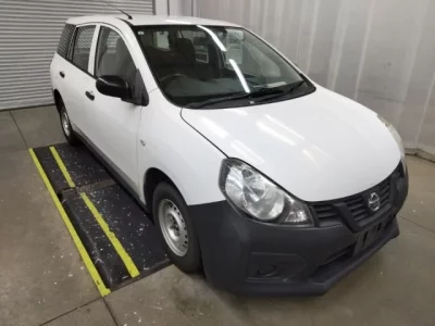 Nissan AD