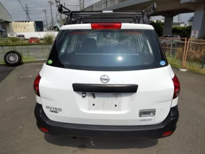 Nissan AD