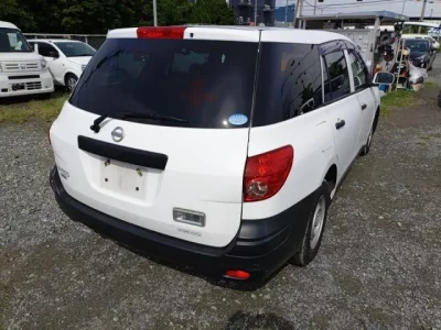 Nissan AD