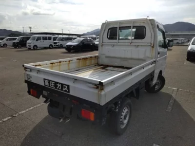 Nissan CLIPPER TRUCK