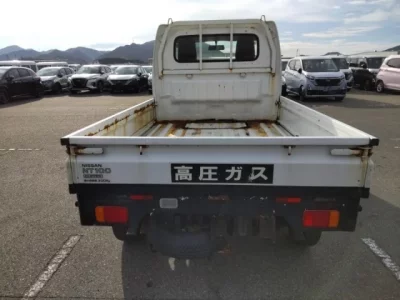 Nissan CLIPPER TRUCK