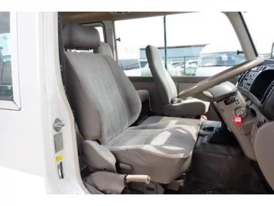Toyota COASTER