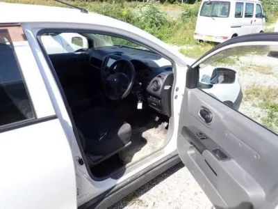 Nissan AD