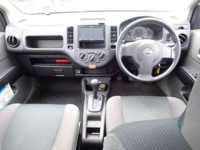 Nissan AD