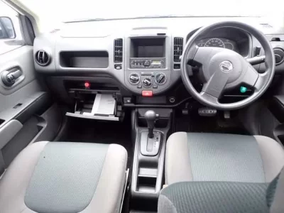 Nissan AD